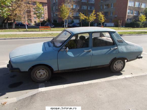 lateral dacia 1310
